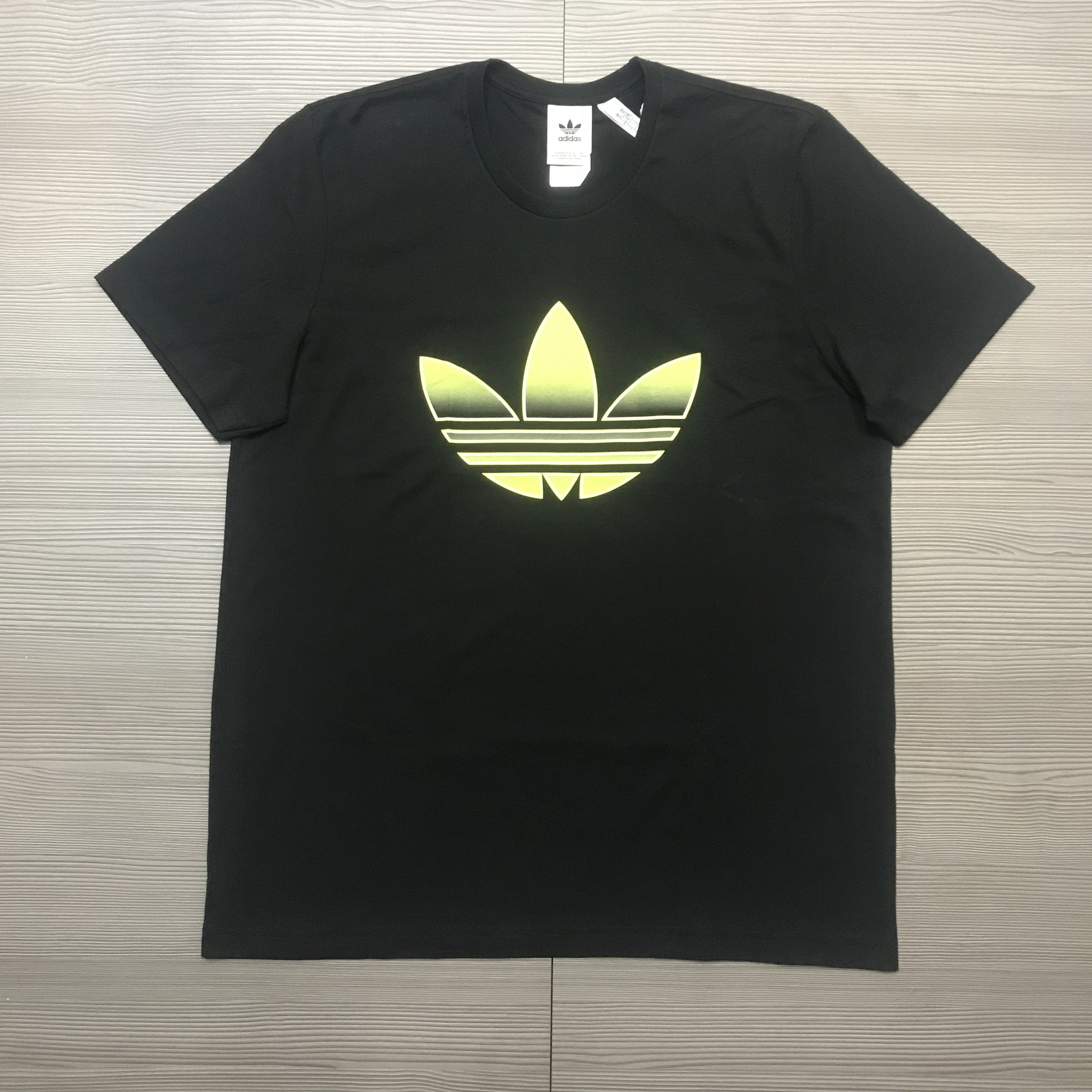 BLACK ADIDAS T-SHIRT - Hatman